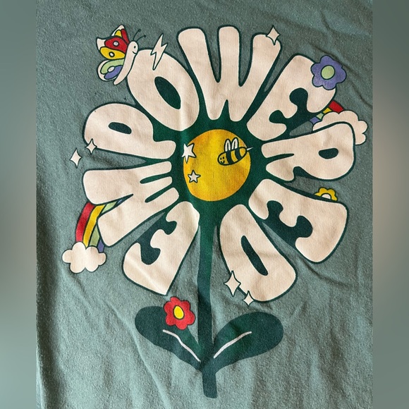 Old Navy Girl’s Empowered Graphic Crew-Neck T-Shirt M (8) - Picture 3 of 5